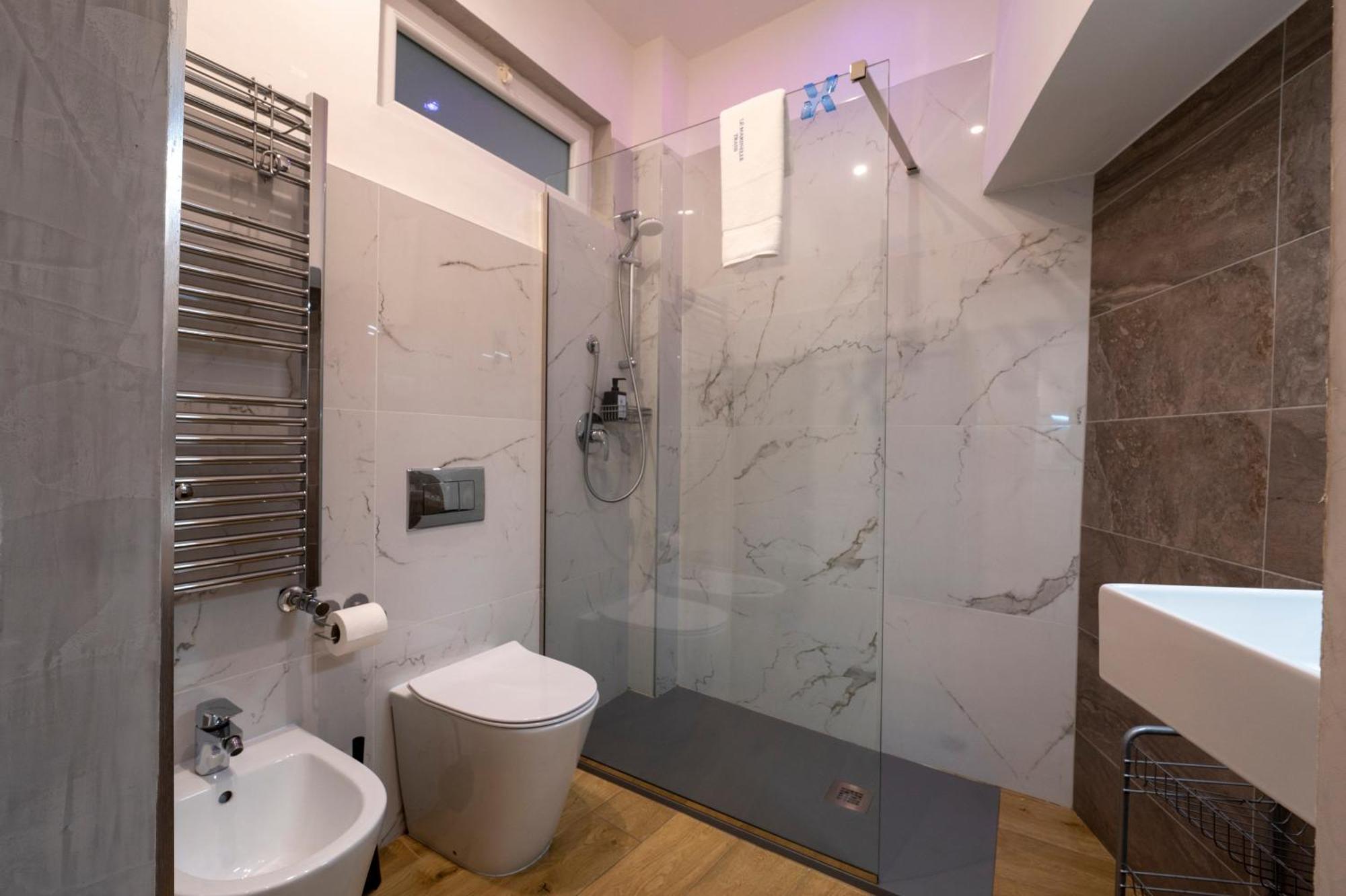 Vischi Apartment Trani By Le Marinelle Loc Turistica Exterior photo
